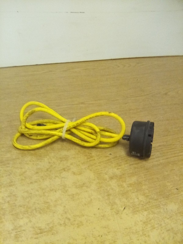 Siemens 8WD4 408-OAB Connector W/ Brad Harrison 885030K03M020 5Pin Cable