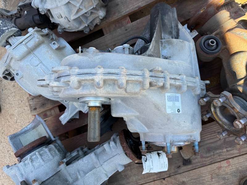 2012-2015 DODGE RAM 1500 5.7L 4X4 AUTO TRANSFER CASE ELECTRIC SHIFT