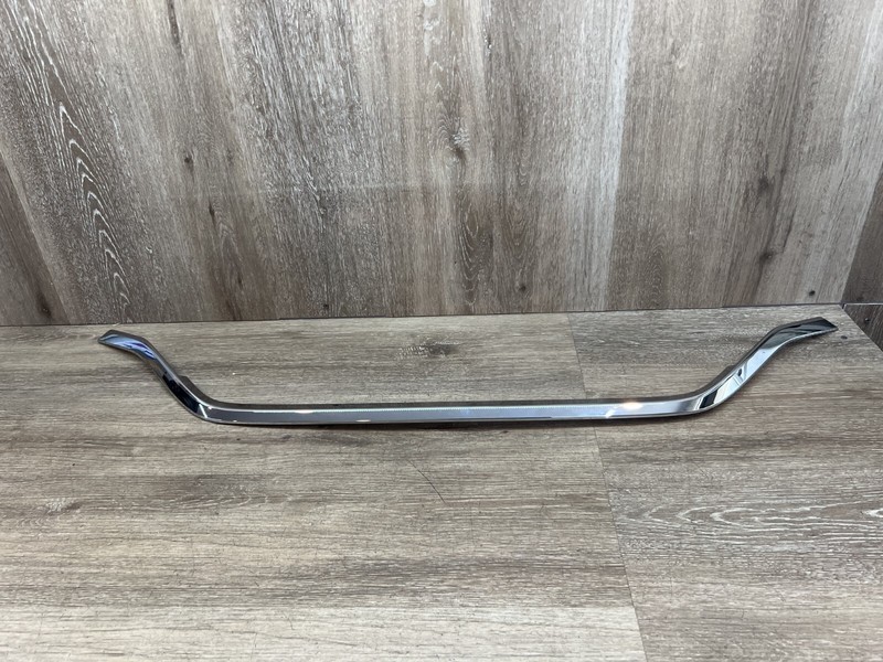 2015-2016 Honda CR-V Front Grille Lower Molding OEM 71125-T1W-A01