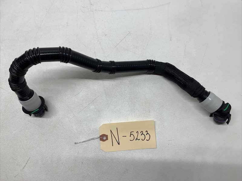 TESLA MODEL 3 HOSE PENTHOUSE OUTLET 2017-2022 1095766-00-F 5233 B87