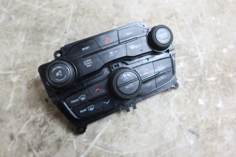 2015 2016 Dodge Challenger OEM AC Heater Climate Radio Control 68184927