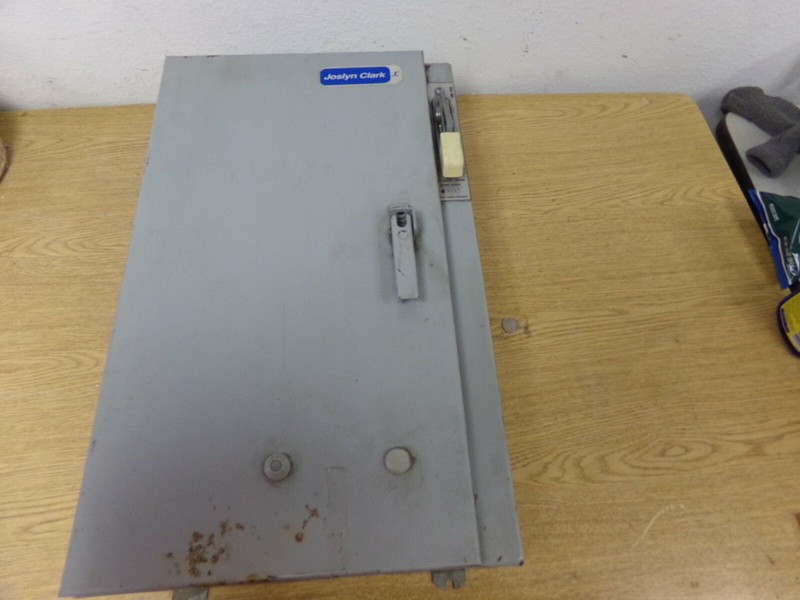 Joslyn Clark Type 12 734G Enclosure On/Off A9-421480-2 Type Tm and HP Size 1,3 P