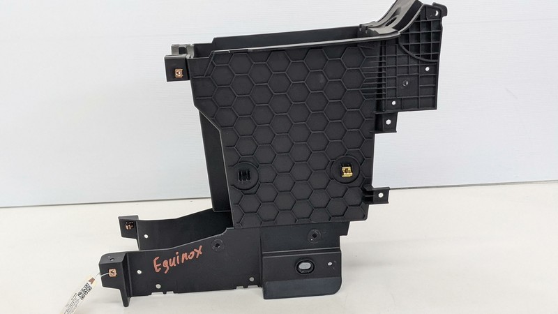 Center Console Storage Box 2020 Chevrolet Equinox 84284629 2018 2019