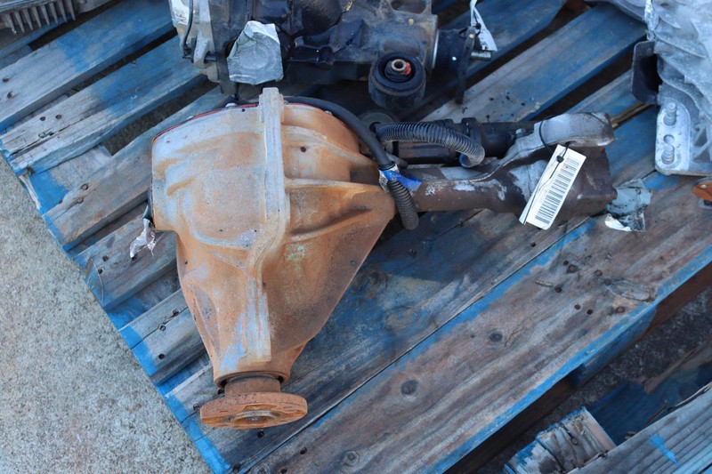 2006-2011 DODGE RAM 1500 4X4 A/T FRONT DIFFERENTIAL AXLE CARRIER 3.92 RATIO OEM