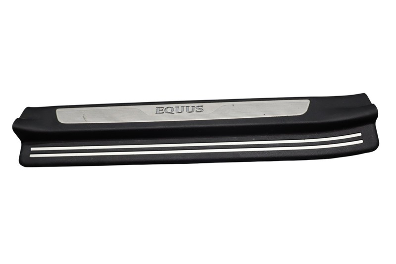 11-16 Hyundai Equus Front Left Driver Side Door Sill Scuff Plate Trim Oem
