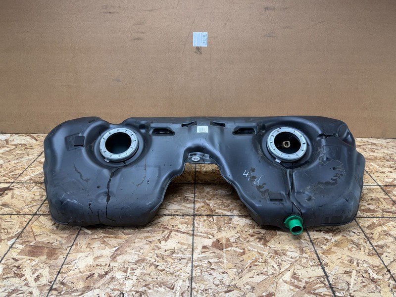 BMW E90 E92 E93 M3 2008-2013 OEM FUEL GAS TANK ASSEMBLY