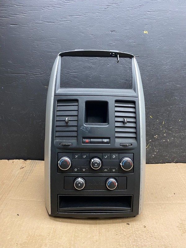 2008-2010 Dodge Grand CaravanA/C Climate Control Unit Bezel Trim Oem Z0010 DG