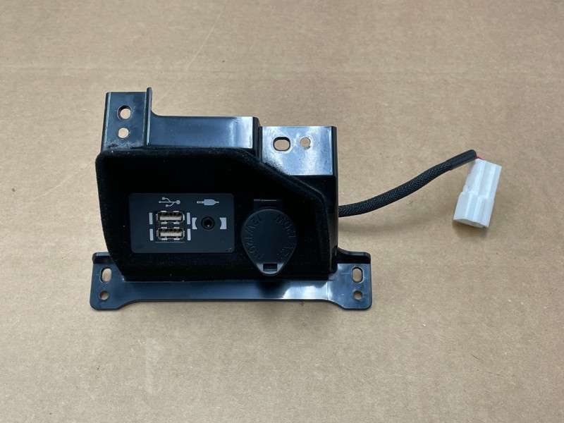 2021-2025 Lexus IS300 USB Auxiliary Jack Port Adapter 1645 OEM