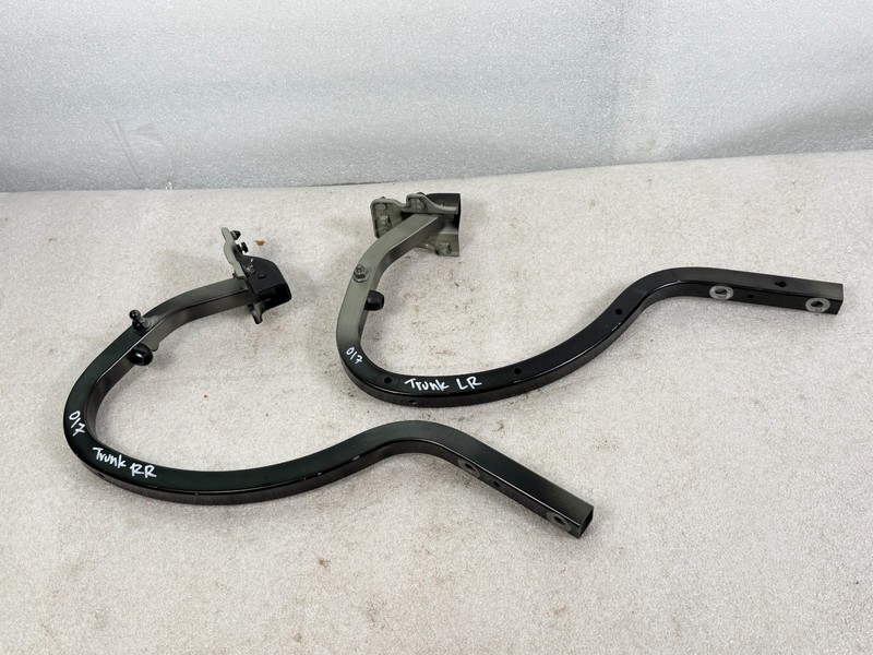 2010-2016 Hyundai Genesis Coupe OEM Rear Trunk Lid Left & Right Hinges #017