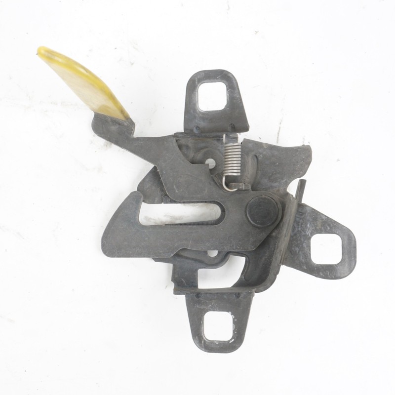 2014 - 2020 Maserati Ghibli Front Center Bonnet Hood Lock Latch Actuator OEM