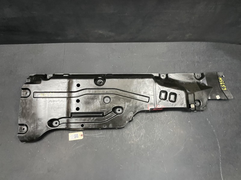 Front Right Under Cover Splash Shield 2018 Mercedes GLS 550 1666808507 17 19 X