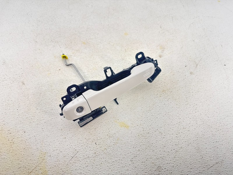 2019 - 2024 SUBARU FORESTER FRONT LEFT SIDE OUTSIDE DOOR HANDLE OEM