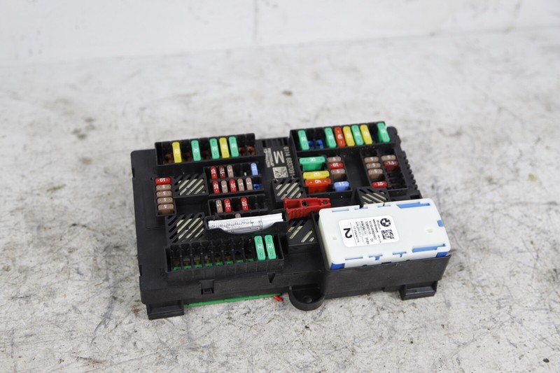 BMW G20 G21 G30 G31 G32 G11 G12 POWER DISTRIBUTION BOX 6839218 9393144 OEM