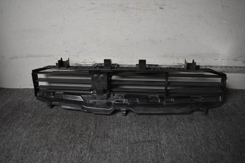 BMW 4 SERIES FRONT AIR GUIDE FACTORY OEM