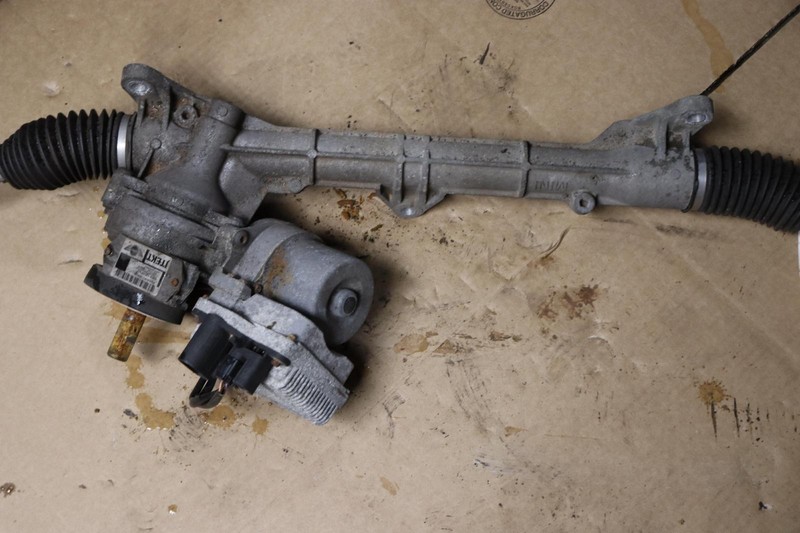 2008-2014 MINI COOPER CLUBMAN POWER STEERING GEAR RACK AND PINION OEM