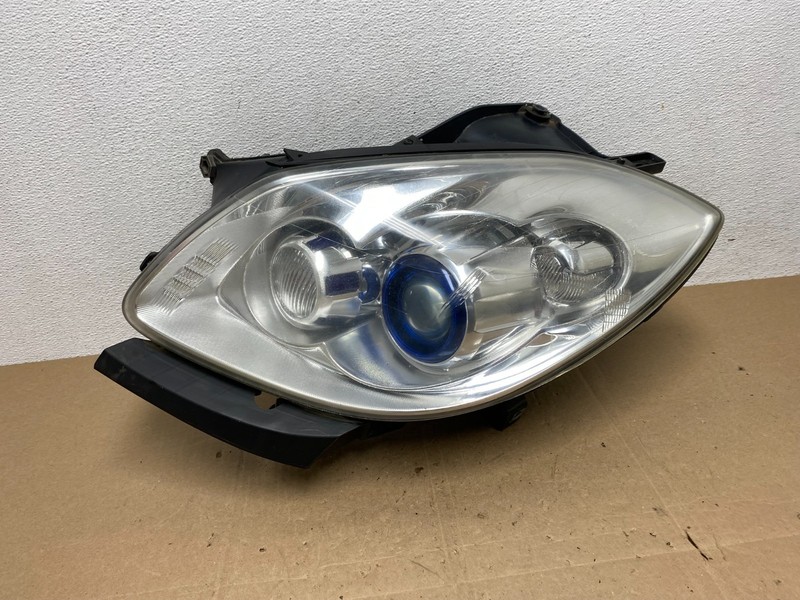 2008-2012 Buick Enclave Left Driver Headlight Xenon Hid One Ballast AE5944 DW