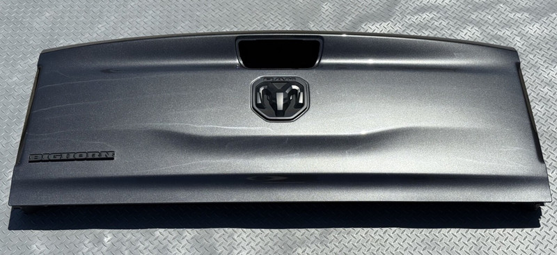 ✅ 2019-25 RAM 1500 5th BIGHORN OEM REAR TAILGATE SHELL GRAY PAU TRUNK LID DOOR
