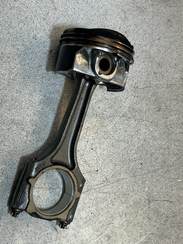 2015 Volkswagen Jetta 1.8L Turbo Audi Engine Motor Piston Connecting Rod 15 OEM