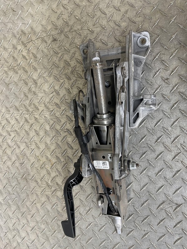 15 16 17 Ford Mustang Steering Column Shaft Assembly GR3C-3C529-AE OEM