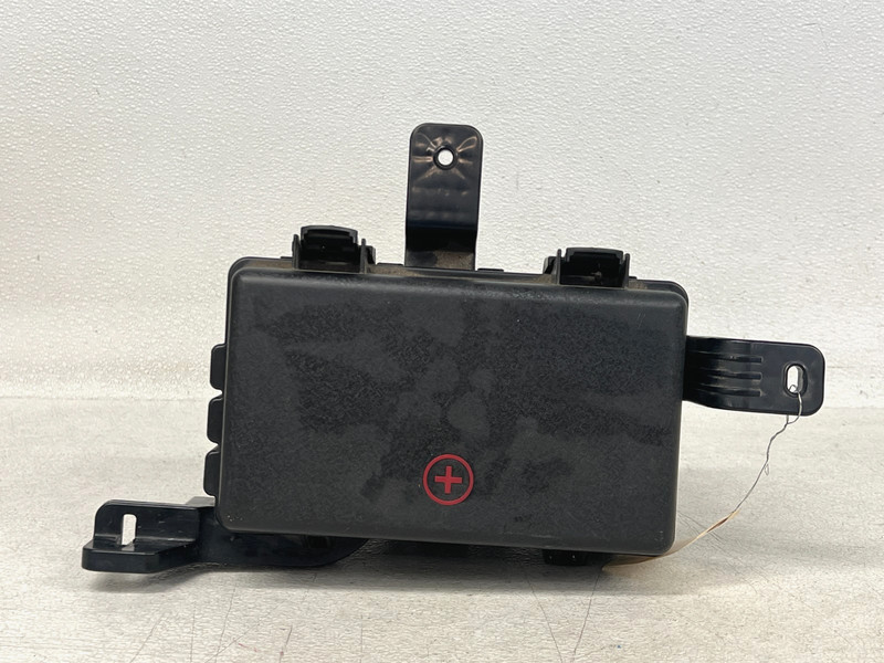 ⭐2015-2017 KIA K900 ENGINE COMPARTMENT FUSE RELAY JUNCTION BOX BLOCK OEM LOT2727