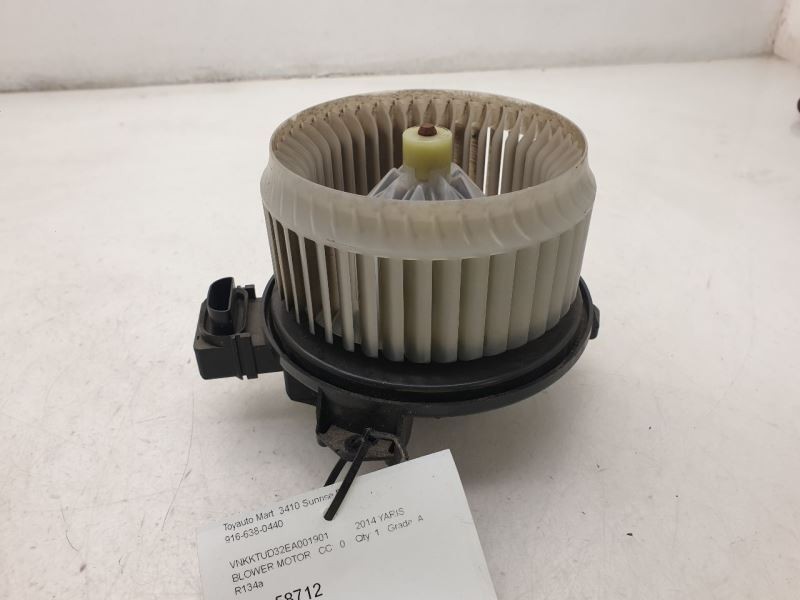 12-18 TOYOTA YARIS 1.8L AC BLOWER MOTOR