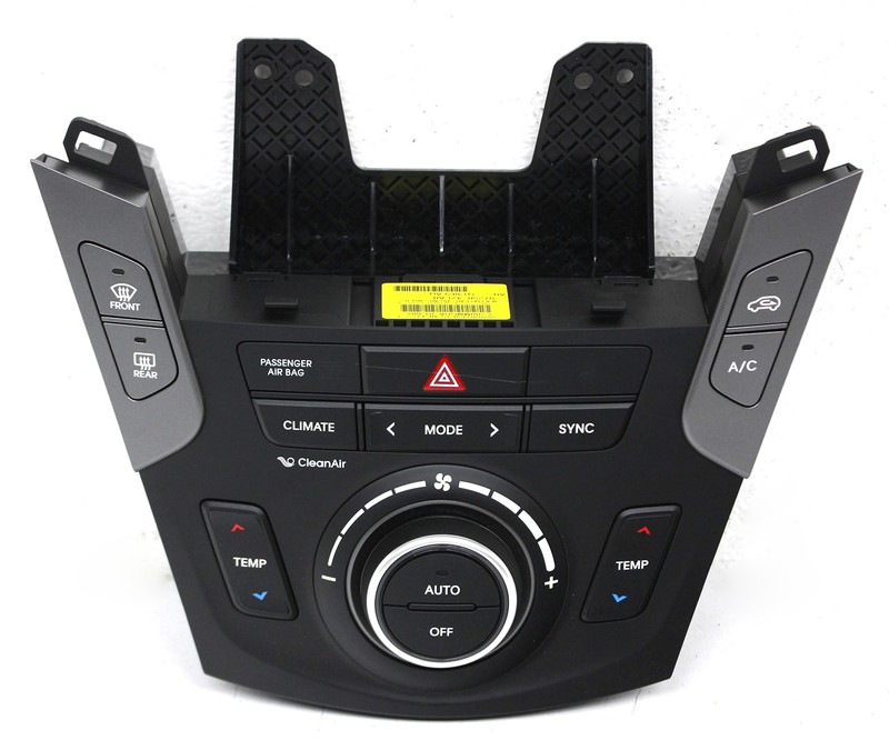 OEM Temperature Control For Hyundai Santa Fe Sport 97250-4ZEA0U4X, Scratches