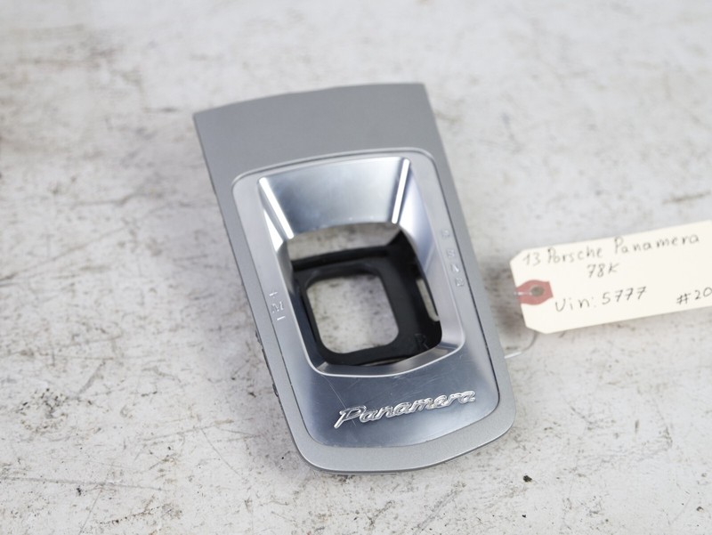 PORSCHE PANAMERA 970 GEAR SHİFTER SURROUND TRİM PLASTİC 97055316100FFF 10-16
