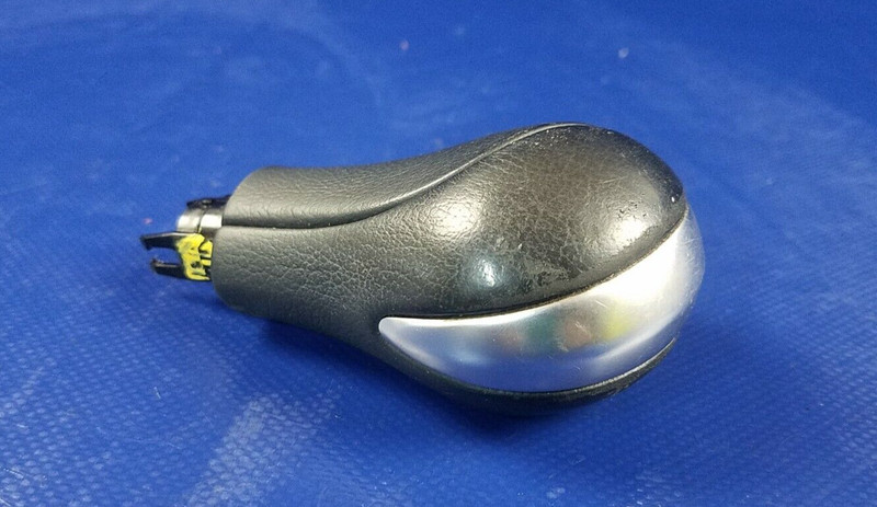 10-13 INFINITI G37 CONVERTIBLE AUTOMATIC TRANSMISSION GEAR SHIFTER KNOB # 69182