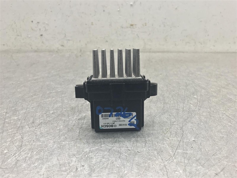 2002 VUE 28K MILES BLOWER MOTOR RESISTOR OEM 15141283