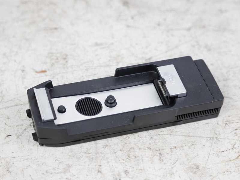 2012 BMW Genuine Snap In Adapter Media for iPhone 4 Apple 84212218390-04