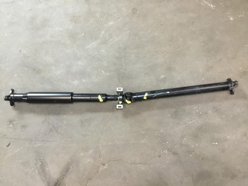 Mercedes C300 W205 2018 RWD Rear Driveshaft Drive Axle Propeller Shaft 17-19 :Y