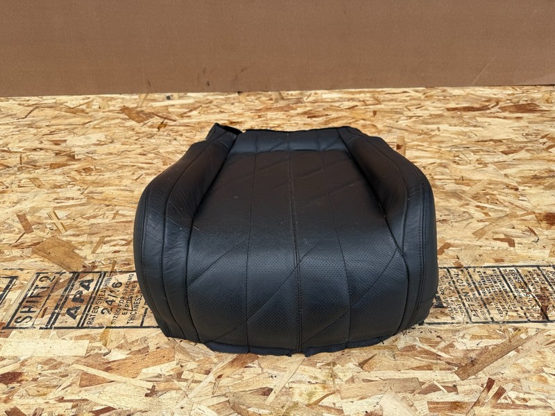 INFINITI FX35 FX37 FX50 QX70 09-17 OEM FRONT RIGHT PASSENGER LOWER SEAT SKIN BLK