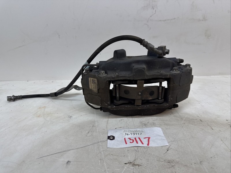 2016 Tesla Model S 60 OEM Brembo Right Front Brake Caliper 1042640-00 13117 S14