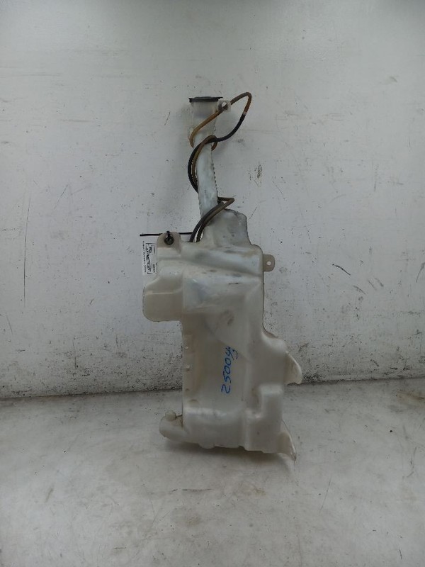 01 02 03 TOYOTA RAV 4 WINDSHIELD WASHER RESERVOIR US MARKET