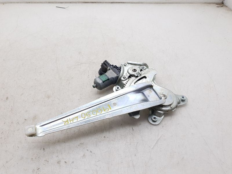 12-18 TOYOTA PRIUS C FOUR DRIVER SIDE REAR DOOR WINDOW REGULATOR