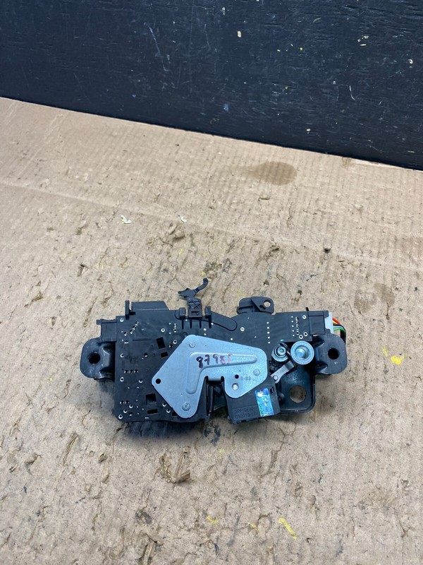 2020 to 2023 BMW X6 Rear Tail Gate Lock Actuator N0514