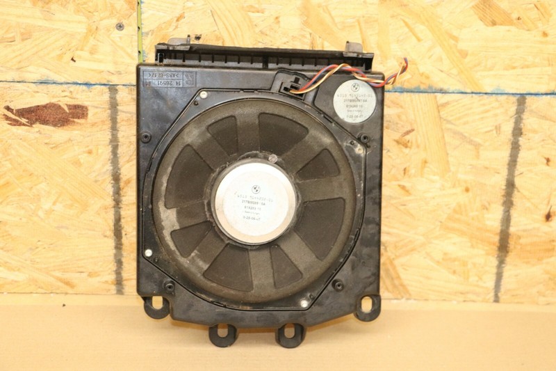 BMW E87 E90 E92 E60 E63 RIght Side HIFI System Central Bass Woofer Speaker OEM