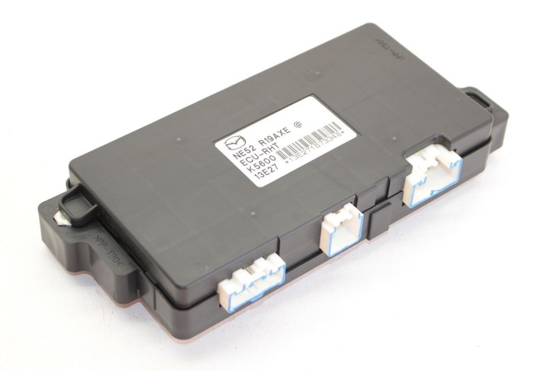 07-15 Mazda Mx-5 Miata NC Retractable Hard Top Control Module NE52R19AXE