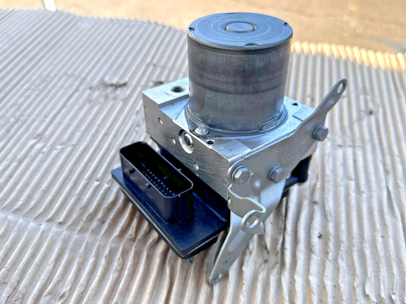 2013-2015 BMW E84 X1 28i 2.0L Anti-Lock DSC ABS Brake Pump Module Unit OEM✅