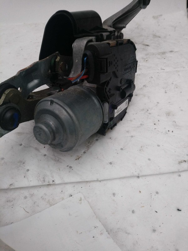 2018 Mercedes-Benz GLC-Class Wiper Motor OEM 2538205500 87K Miles White
