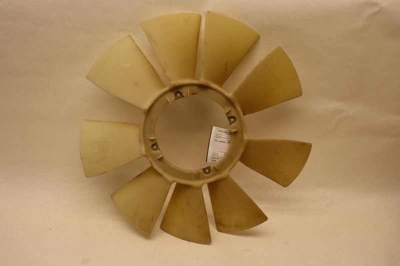 2011-2016 CHEVY SILVERADO 3500 6.6L ENGINE RADIATOR COOLING FAN BLADE OEM