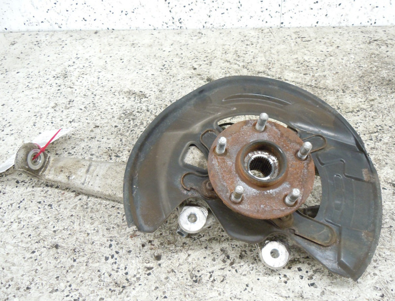 2016-2019 Lexus IS300 AWD Front Spindle Knuckle Hub Passenger Right OEM Sedan