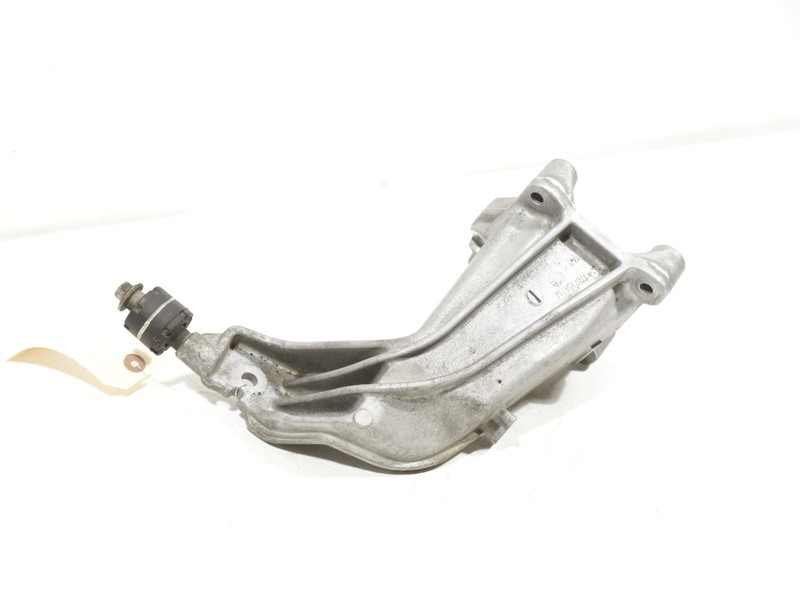2016-2019 Infiniti Q50 2.0L RWD Front Driver Engine Mount Bracket OEM