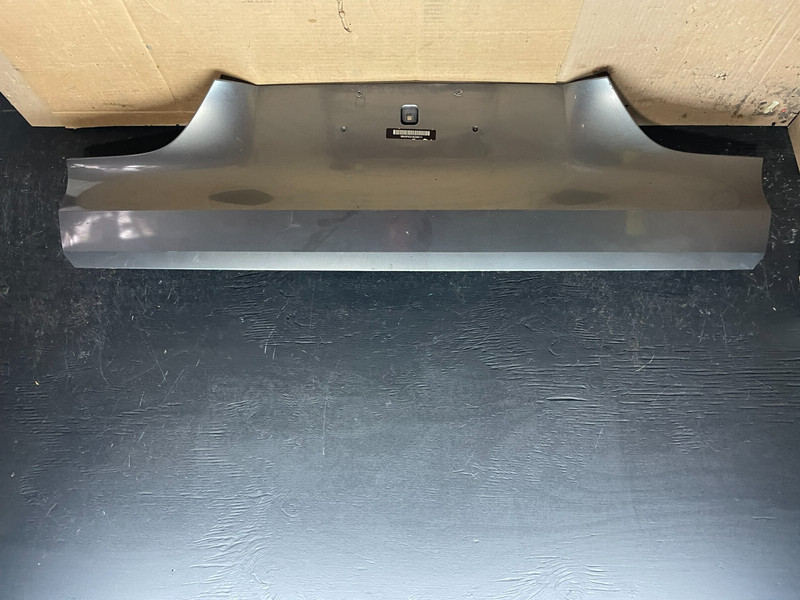 2010-2013 BMW F07 535i 550i GT Rear Trunk Lid Lower Bottom Trim Molding OE H7182