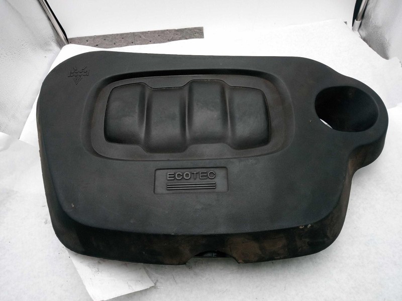 2010 Chevrolet HHR Air Cleaner Assembly OEM 2.2L 2.4L 81K Miles White
