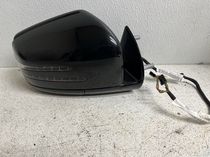 2011-2012 Mercedes GL350 GL450 GL550 Right Passenger Side View Door Mirror