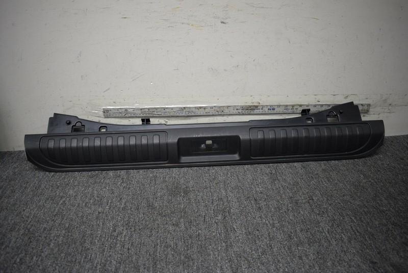 2014-2016 RANGE ROVER SPORT REAR SCUFF PLATE FACTORY OEM