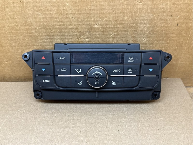 2011-2013 Jeep Grand Cherokee Temperature Climate Control P55111922AH