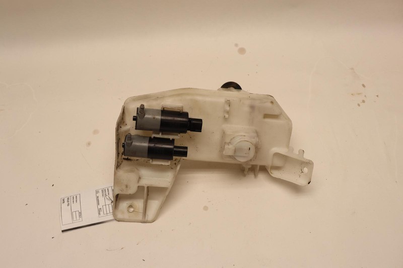 2014-2020 JAGUAR F-TYPE RIGHT FENDER WINDSHIELD WASHER RESERVOIR BOTTLE OEM