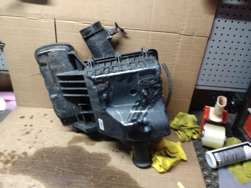 2009 Ford F150 Air Cleaner Assembly OEM Used 4.6L 157K Miles - Fast Shipping